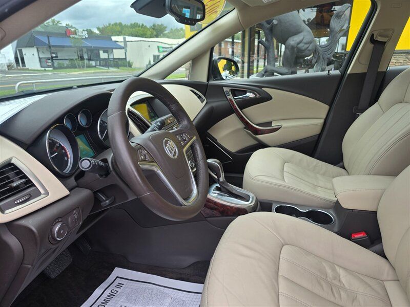 Used 2013 Buick Verano Leather FWD image 17
