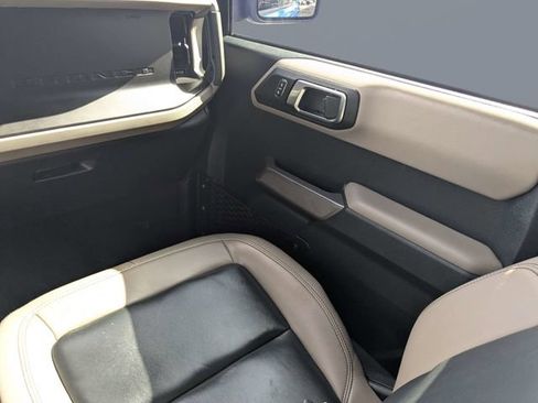 Used 2023 Ford Bronco Wildtrak AWD/4WD image 16