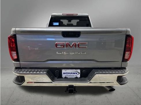 Used 2024 GMC Sierra 2500 Pro w/ Convenience Package AWD/4WD image 4