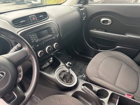 Used 2016 Kia Soul image 14