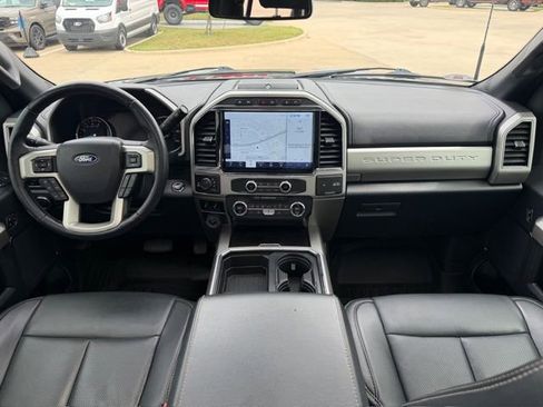 Used 2022 Ford F250 Lariat w/ Lariat Ultimate Package AWD/4WD image 24