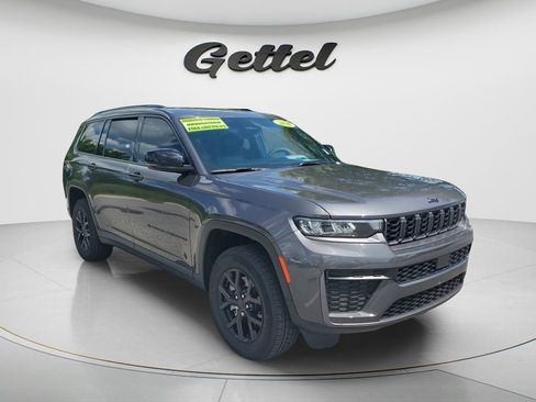 Used 2026 Jeep Grand Cherokee L 2WD image 3