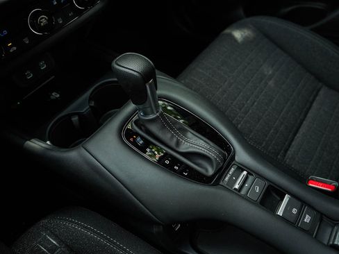 New 2026 Honda HR-V LX image 25