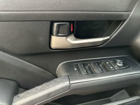 Used 2024 Toyota Tacoma TRD Off-Road image 13