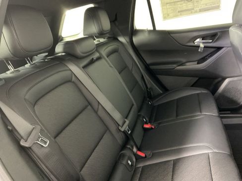 New 2026 Chevrolet Equinox LT w/ Convenience Package II AWD/4WD image 12