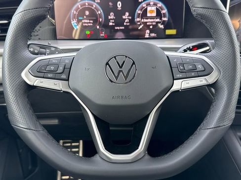 New 2026 Volkswagen Tiguan SE R-Line image 31