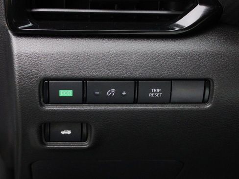 Used 2023 Nissan Sentra SV image 38