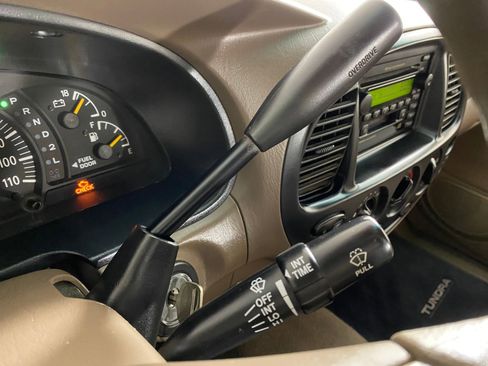 Used 2002 Toyota Tundra Limited image 24