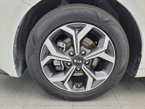 Used 2019 Kia Forte LXS FWD image 31