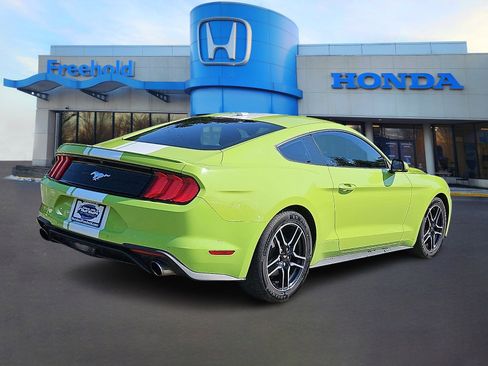 Used 2020 Ford Mustang Premium RWD image 6