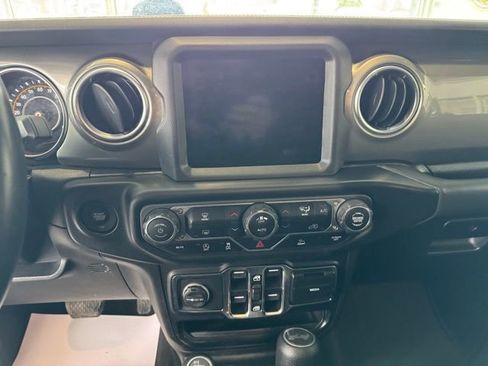Used 2021 Jeep Wrangler Unlimited Sahara w/ Uconnect 4C Nav & Sound Group image 12