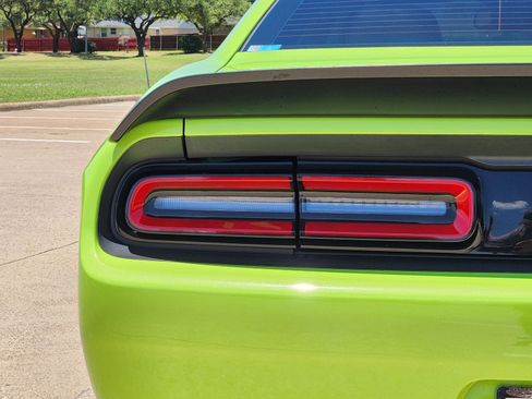 Used 2023 Dodge Challenger SRT Hellcat RWD image 15