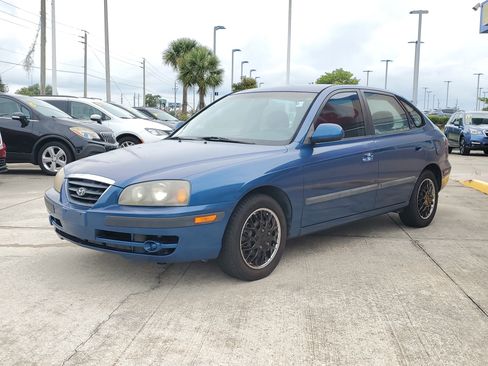 Used 2005 Hyundai Elantra GLS FWD image 2