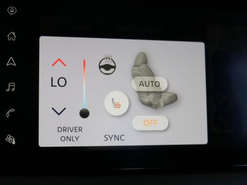 Used 2023 Nissan Ariya AWD image 57