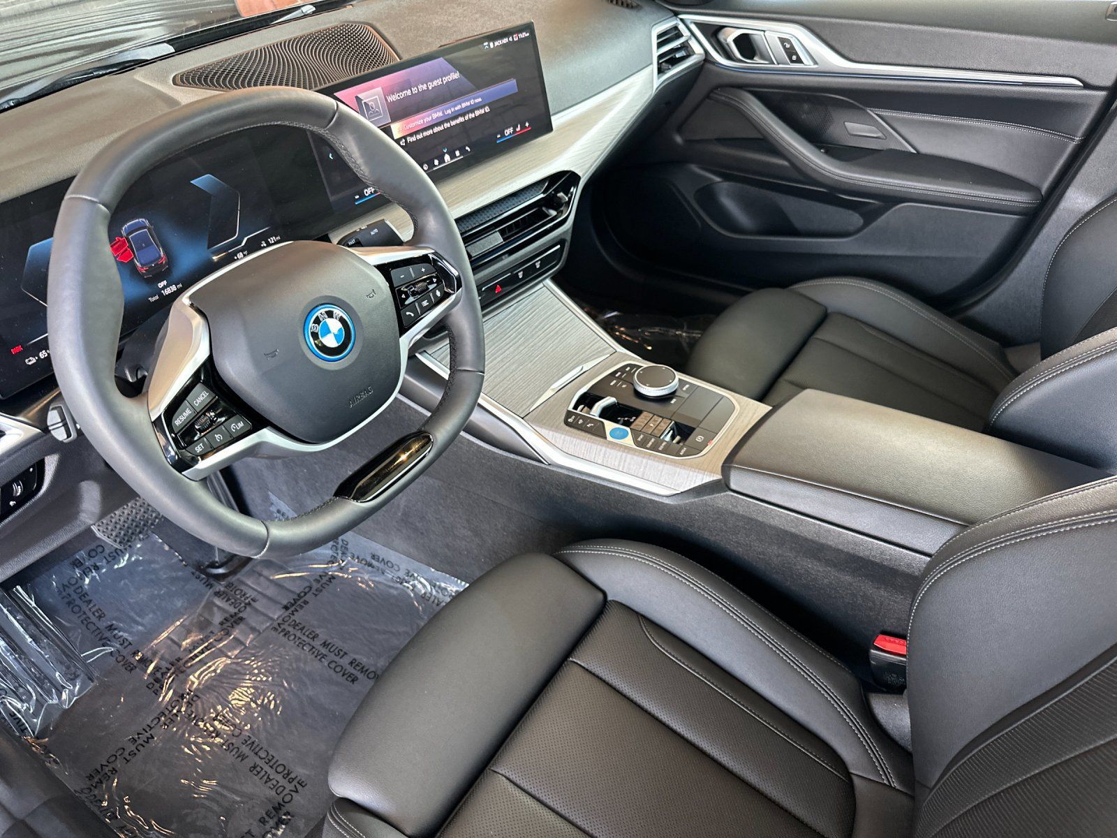 Used 2025 BMW i4 xDrive40i w/ Parking Assistance Package AWD/4WD image 11