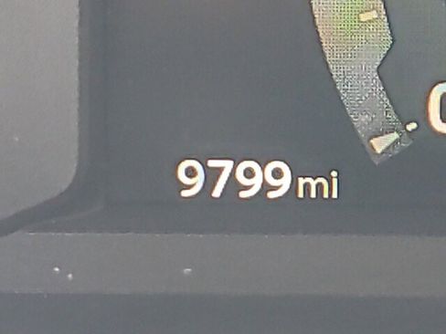 Certified 2025 Toyota Tacoma SR5 image 21