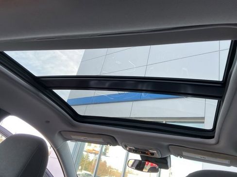 Used 2024 Chevrolet Malibu LT image 24