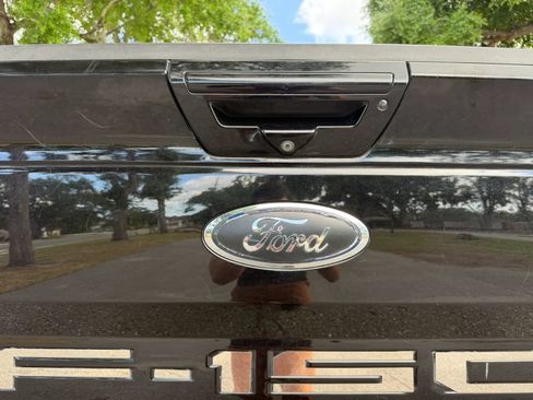 Used 2019 Ford F150 Lariat w/ Trailer Tow Package AWD/4WD image 31