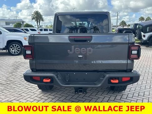Used 2023 Jeep Gladiator Mojave w/ LED Lighting Group AWD/4WD image 8