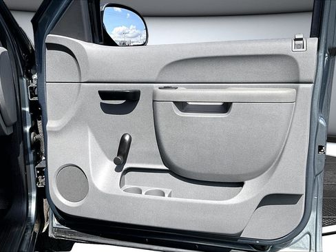 Used 2011 Chevrolet Silverado 1500 W/T image 23