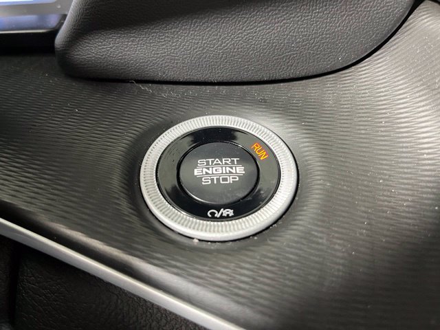 Used 2025 Jeep Grand Cherokee Altitude AWD/4WD image 24
