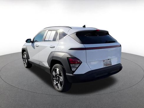 Used 2025 Hyundai Kona SEL image 11