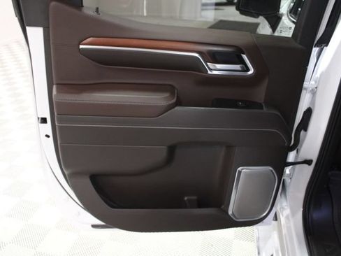 Used 2025 GMC Sierra 1500 Denali AWD/4WD image 22