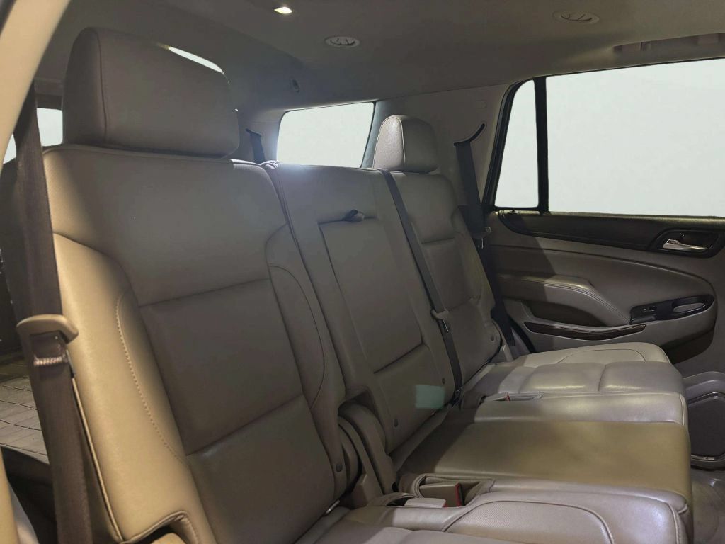 Used 2018 GMC Yukon SLT w/ Premium Edition AWD/4WD image 22