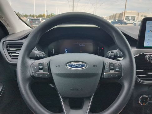 Used 2025 Ford Escape Active AWD/4WD image 15