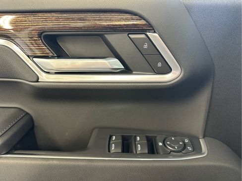 New 2026 GMC Sierra 1500 Elevation image 17