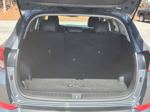 Used 2018 Hyundai Tucson SEL Plus w/ Cargo Package image 16