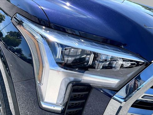 Used 2025 Toyota Tundra Platinum AWD/4WD image 23