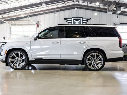 Used 2025 Cadillac Escalade Sport Platinum w/ LPO, Floor Liner Package image 3