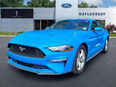 Used 2022 Ford Mustang Coupe RWD image 2
