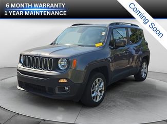 Used 2017 Jeep Renegade Latitude w/ Cold Weather Group AWD/4WD video 1