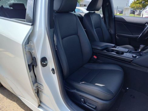 Used 2023 Lexus IS 300 w/ Comfort Package RWD image 21