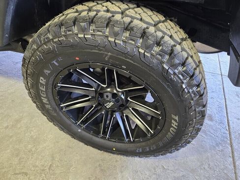 Used 2017 Jeep Wrangler Unlimited Rubicon w/ Quick Order Package 24Z Recon image 14