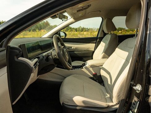 Used 2025 Hyundai Tucson SEL FWD image 11
