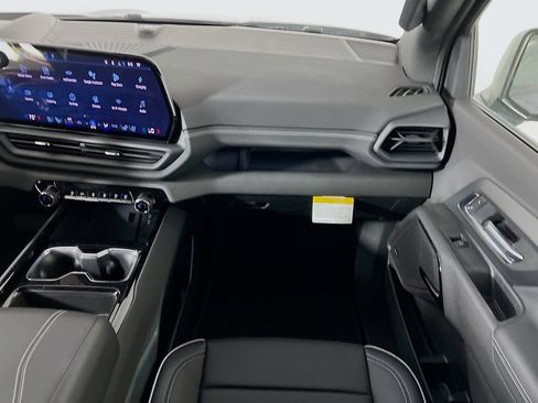 New 2026 Chevrolet Silverado EV LT w/ Plus Package AWD/4WD image 24