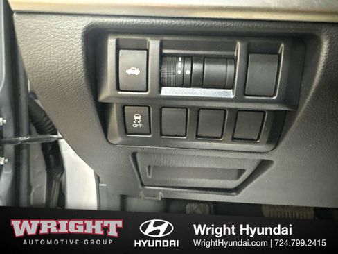 Used 2018 Subaru Legacy 2.5i Premium w/ Moonroof Package image 23