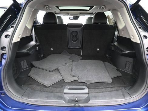 Used 2019 Nissan Rogue SL w/ Premium Package image 33