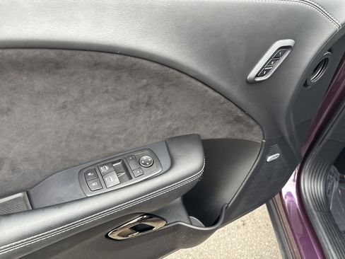 Used 2022 Dodge Challenger SRT Hellcat Redeye image 17