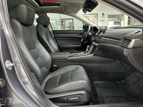 Used 2020 Honda Accord EX-L image 17