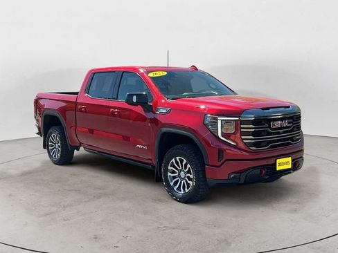 Used 2023 GMC Sierra 1500 AT4 w/ Technology Package AWD/4WD image 3