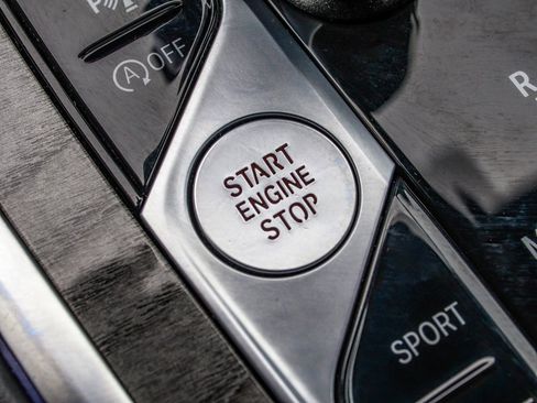 Used 2022 BMW 840i xDrive Convertible w/ Driving Assistance Package image 30