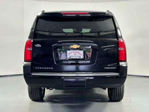 Used 2020 Chevrolet Suburban Premier AWD/4WD image 6