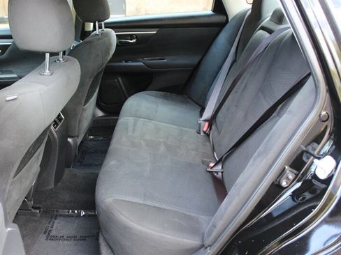 Used 2015 Nissan Altima 2.5 SV w/ Convenience Package FWD image 13