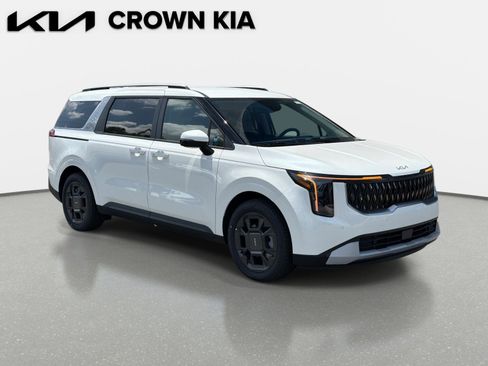 New 2026 Kia Carnival EX FWD image 3