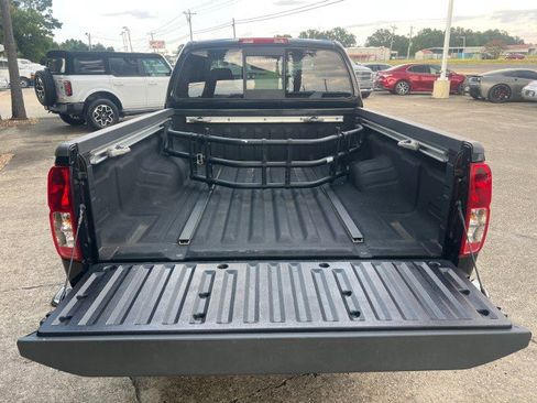 Used 2021 Nissan Frontier SV image 8
