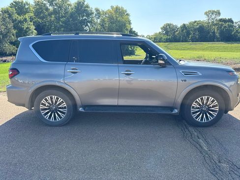 Used 2021 Nissan Armada SL w/ Midnight Edition Package RWD image 4